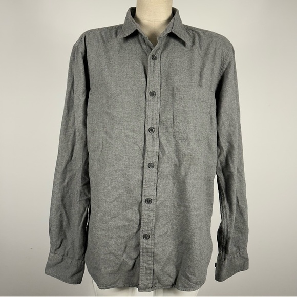💕 Uniqlo Men's Gray Button-Up Shirt M - Picture 1 of 10